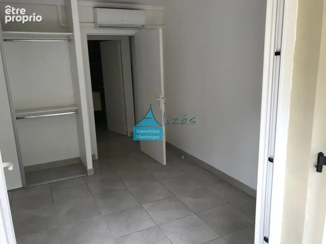 Bel appartement T3 -Dans résidence sécurisée- à l'anse à l'âne - photo 10