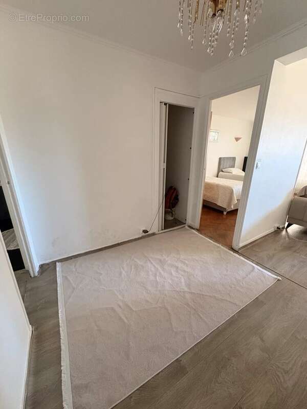 Appartement à MARSEILLE-2E