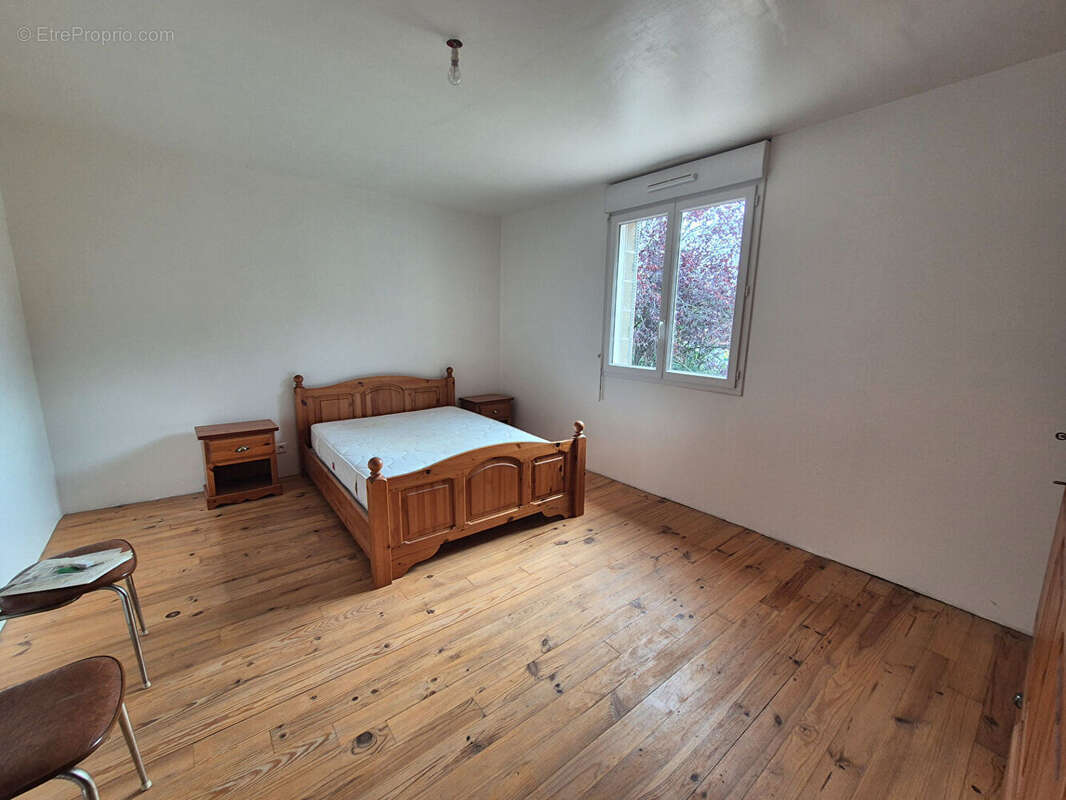 Maison à VILLENEUVE-DE-MARSAN