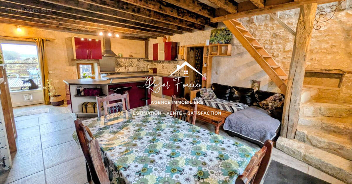 Cuisine A et E - Maison à ANTRAN