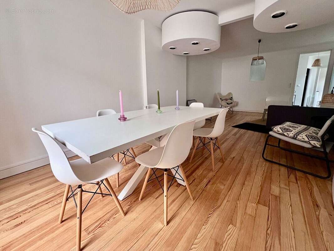 Spécial investisseur immeuble hyper centre Pau 7 pièces et roof top - photo 3