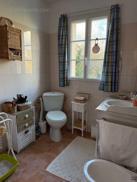 Maison à SAINT-BONNET-SUR-GIRONDE