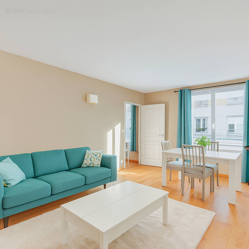 Appartement à PARIS-15E