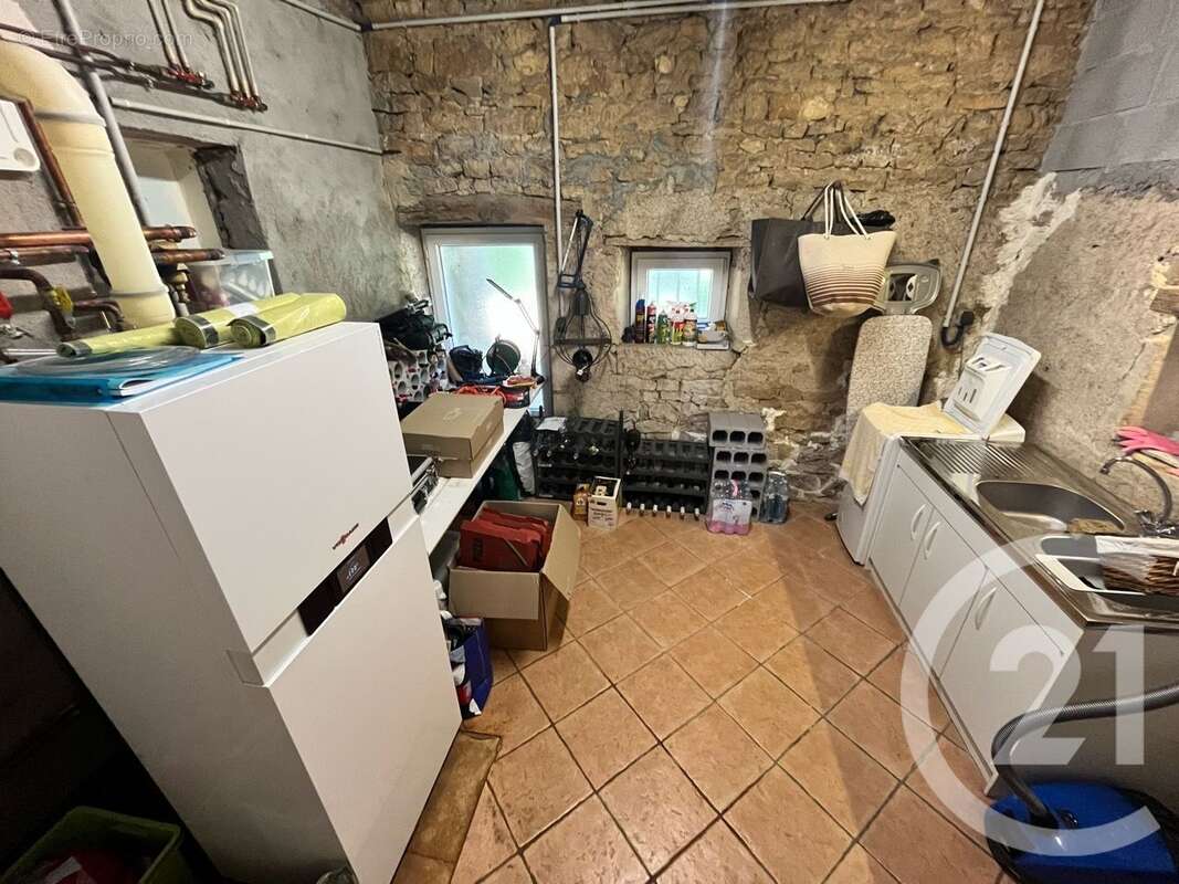 Maison 196 m² à Saint-Malo-En-Donziois  - photo 9