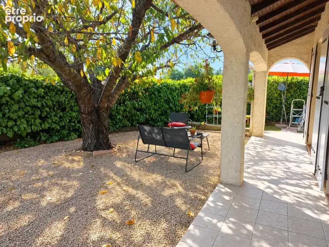 Maison 104 M² à Uchaud - 308750 € FAI - photo 11