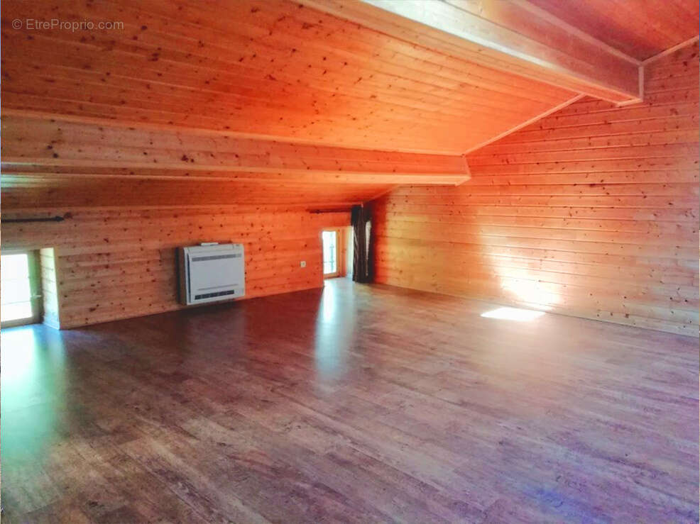 Maison à LA BEGUDE-DE-MAZENC