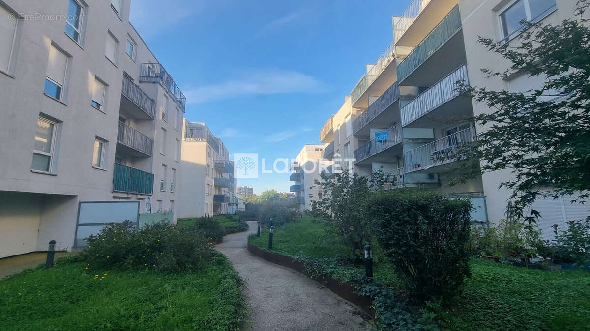 Appartement à JARVILLE-LA-MALGRANGE