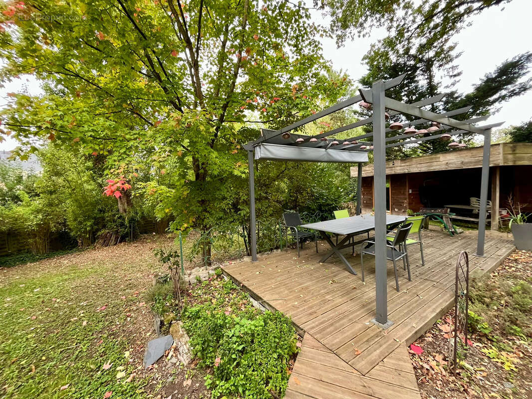 Maison à LES PONTS-DE-CE