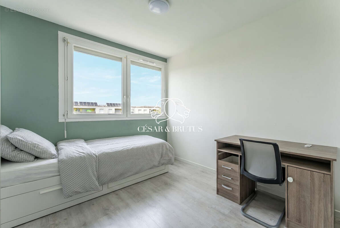 Appartement à BRON