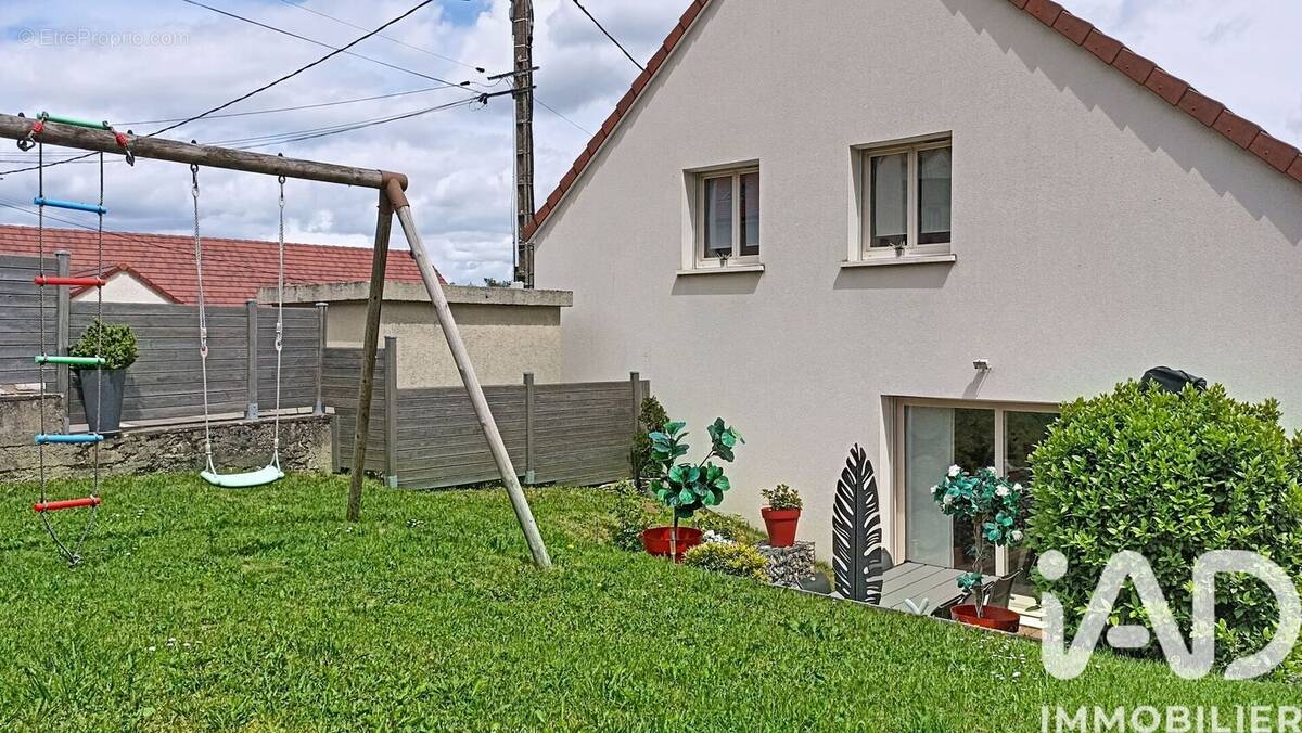 Photo 1 - Maison à CORCELLES-LES-MONTS