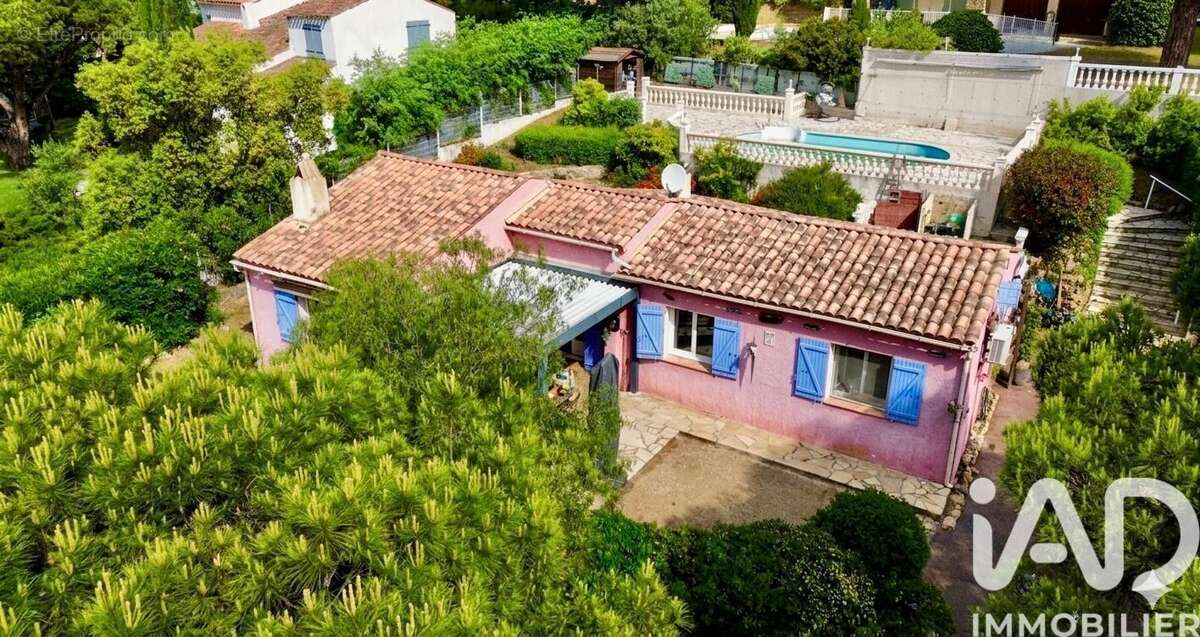Photo 2 - Maison à LES ISSAMBRES