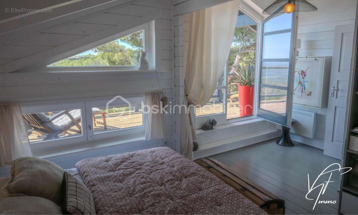 Maison à LE CASTELLET