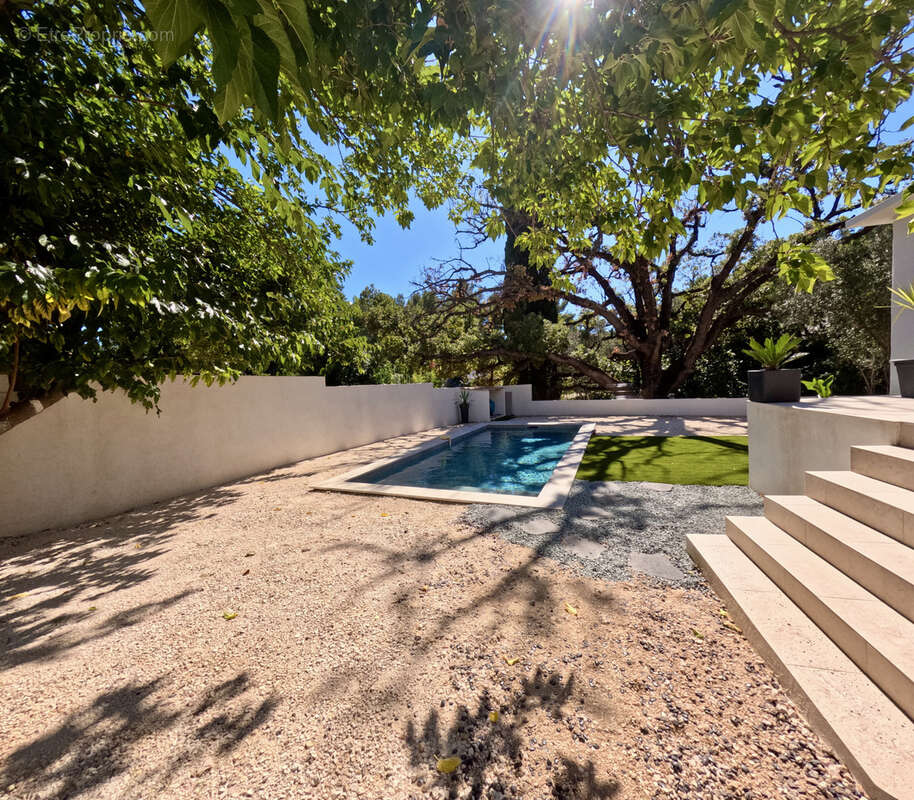 Maison à LA VALETTE-DU-VAR