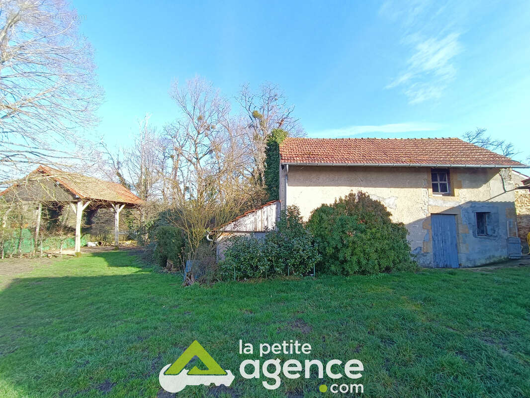 Maison à PRECY