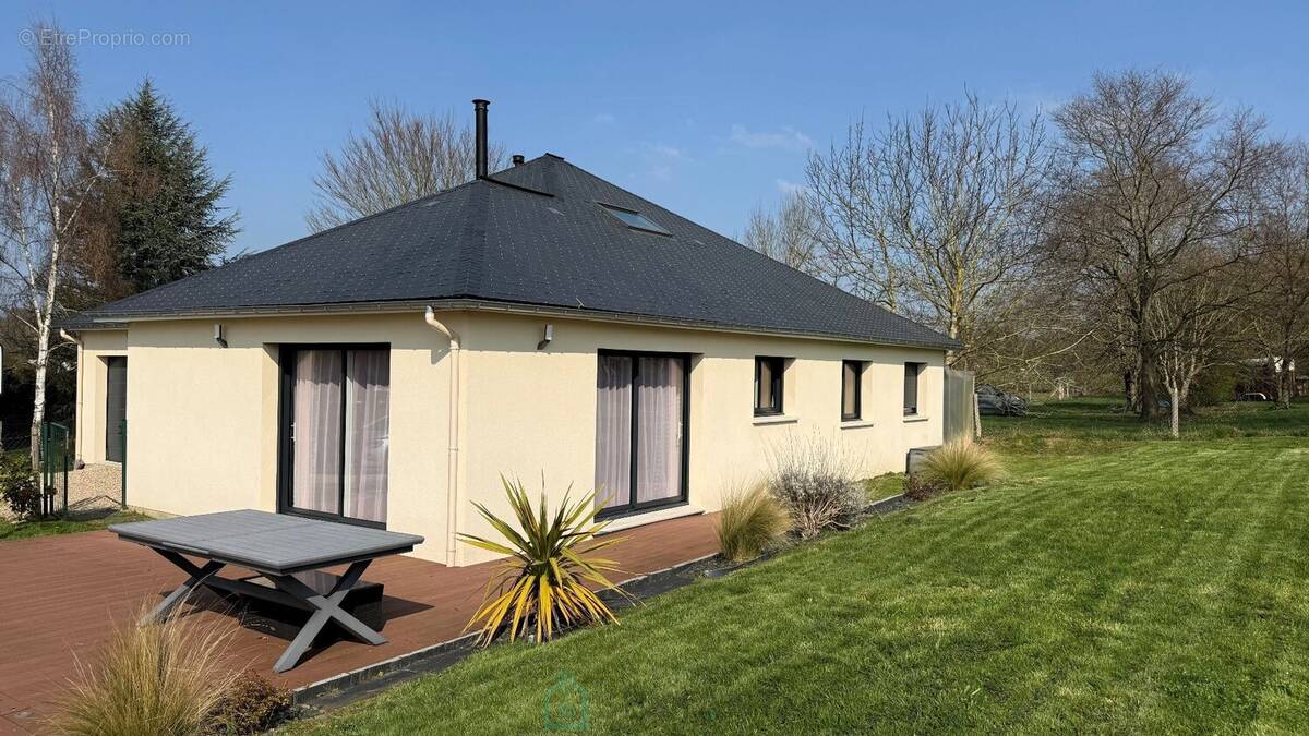 Maison à BOURGTHEROULDE-INFREVILLE