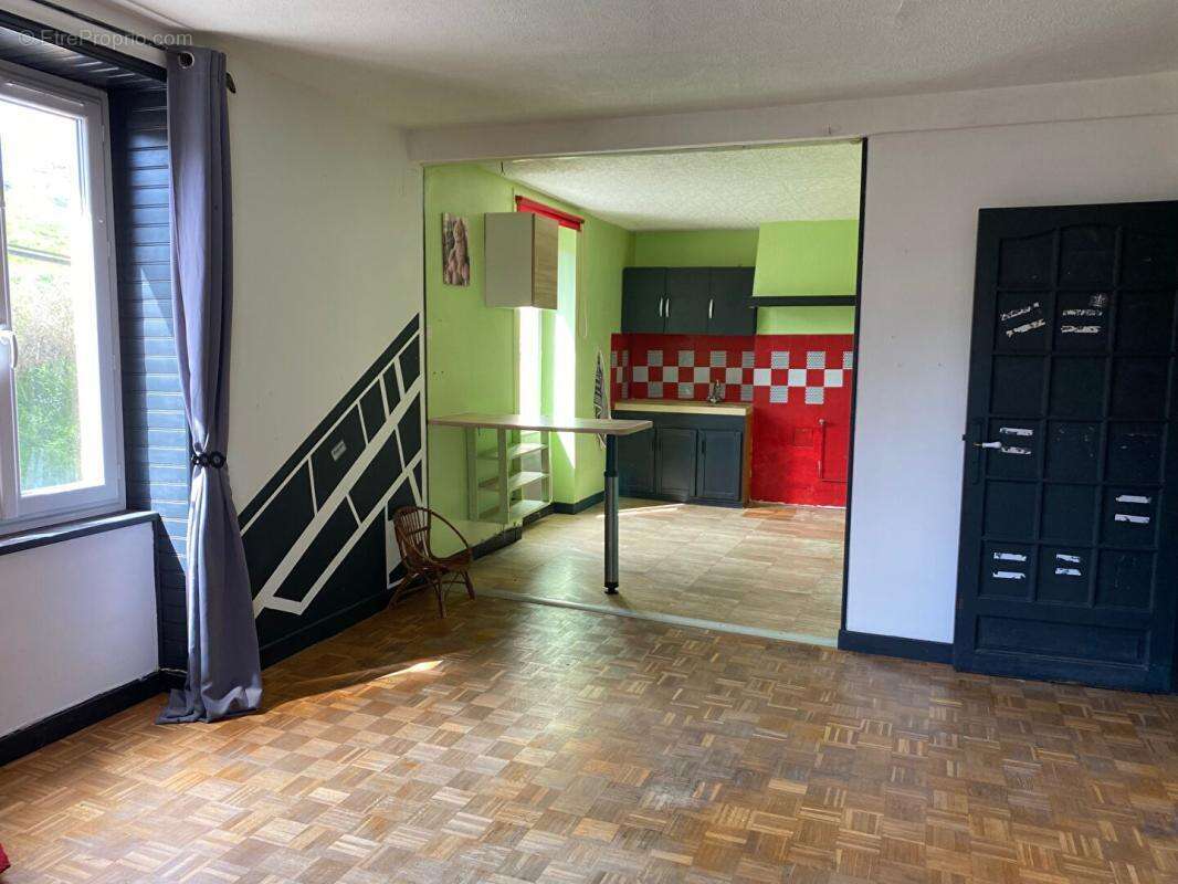 Appartement à LAMURE-SUR-AZERGUES