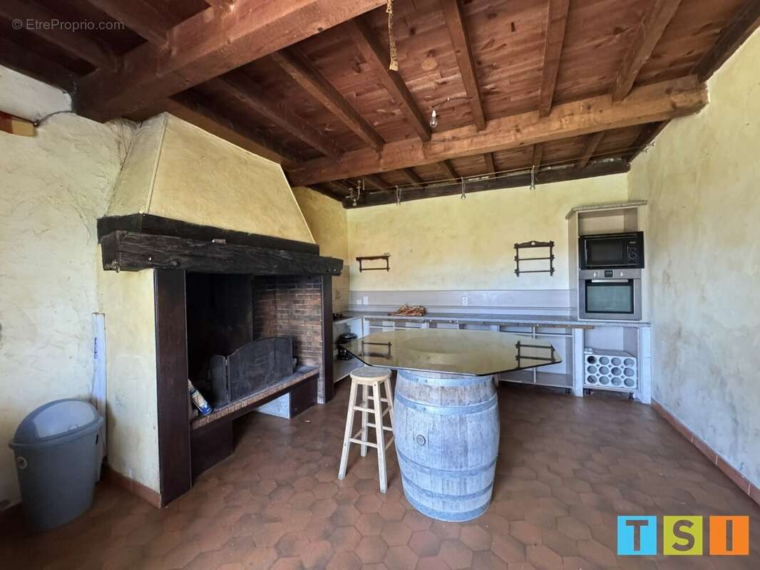 Maison à POINTIS-INARD