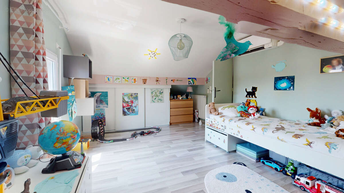 Maison à LA FRETTE-SUR-SEINE