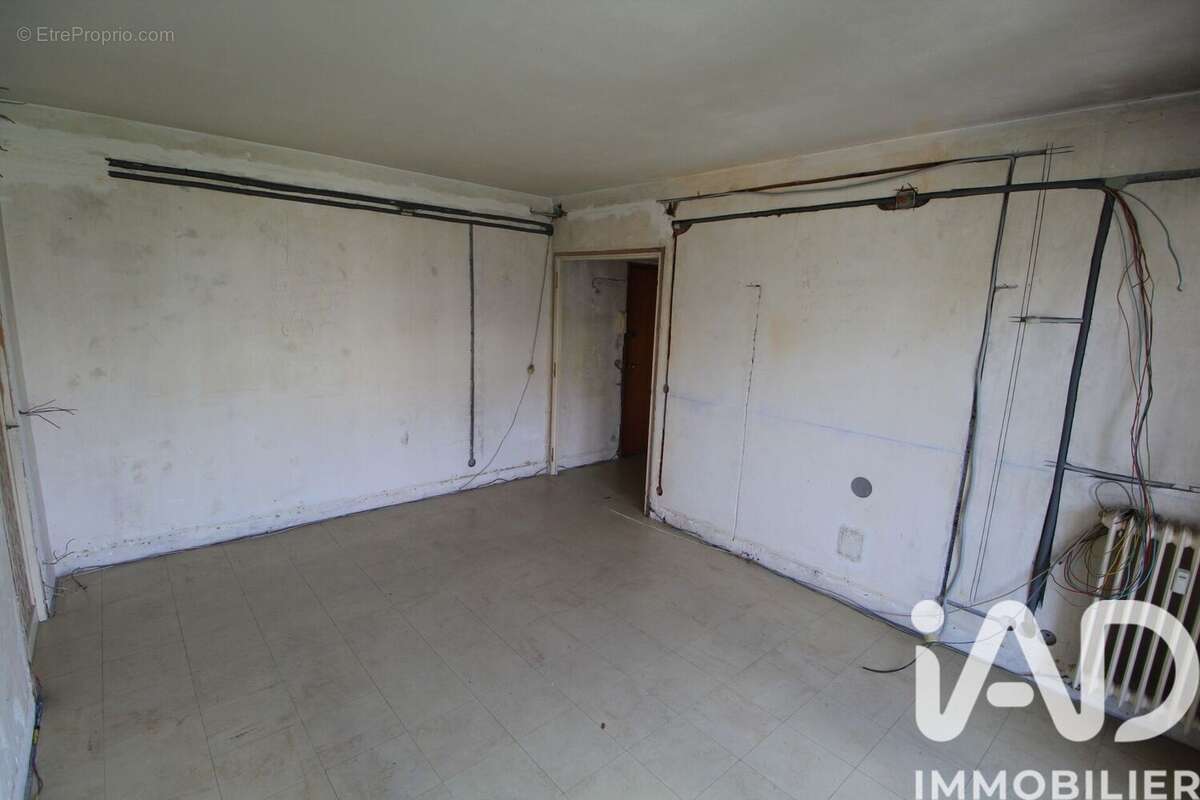 Photo 4 - Appartement à LE PLESSIS-BOUCHARD