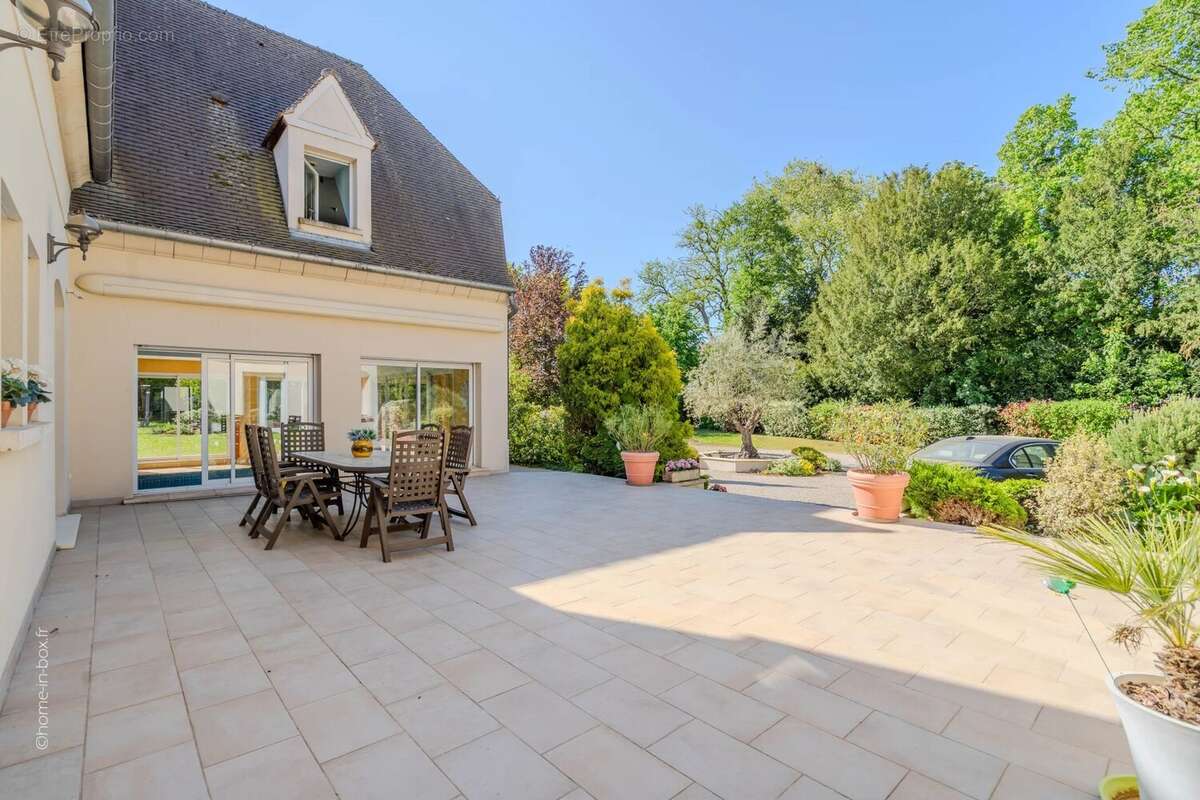 Maison à CHANTILLY