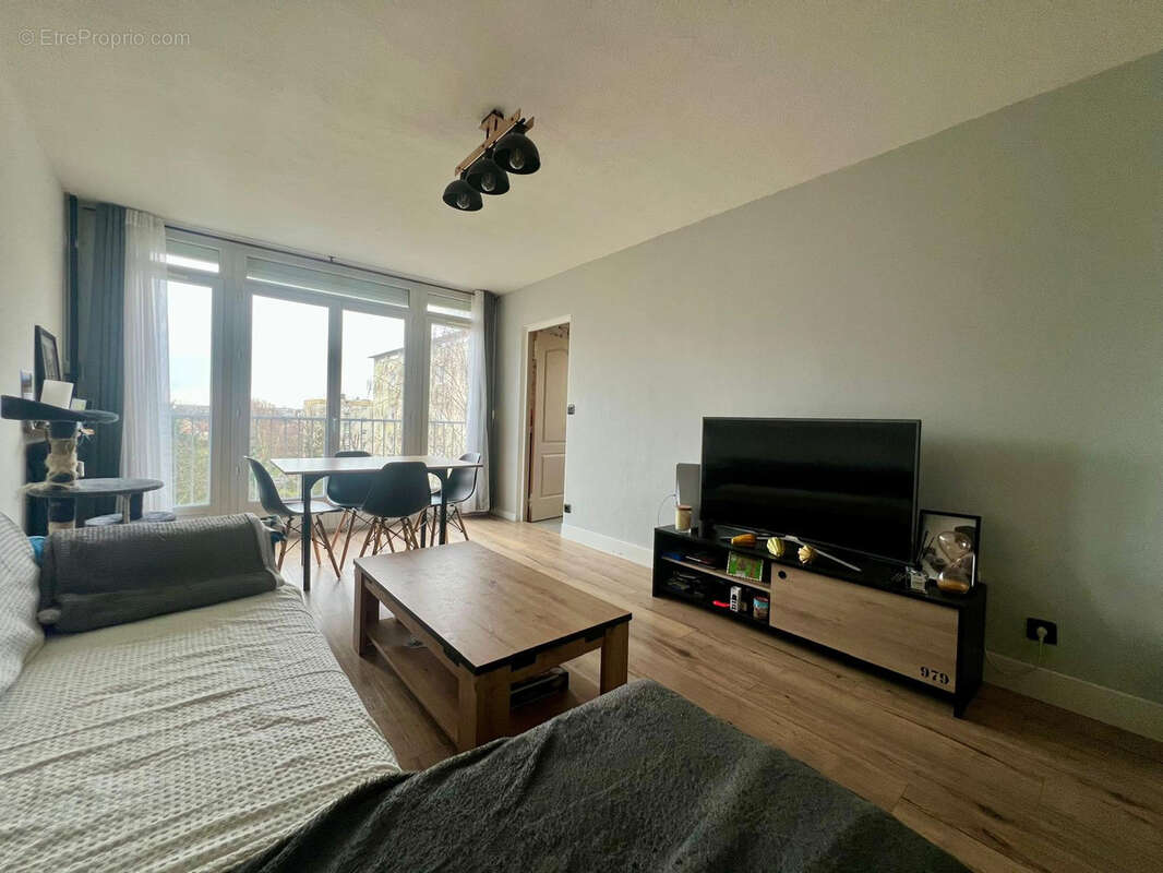 Appartement à QUETIGNY