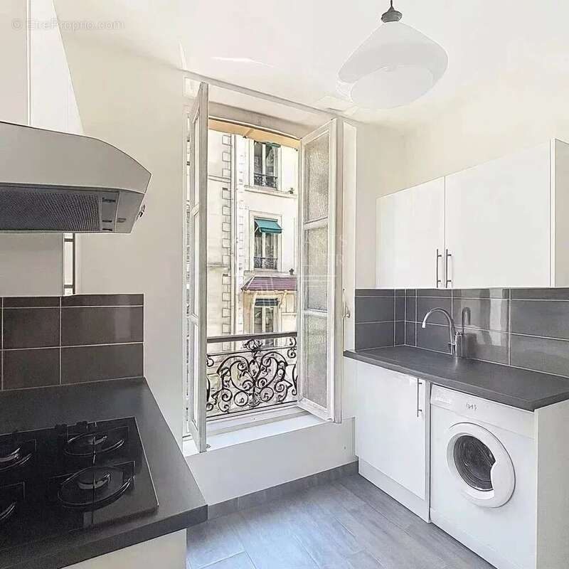 Appartement à PARIS-9E
