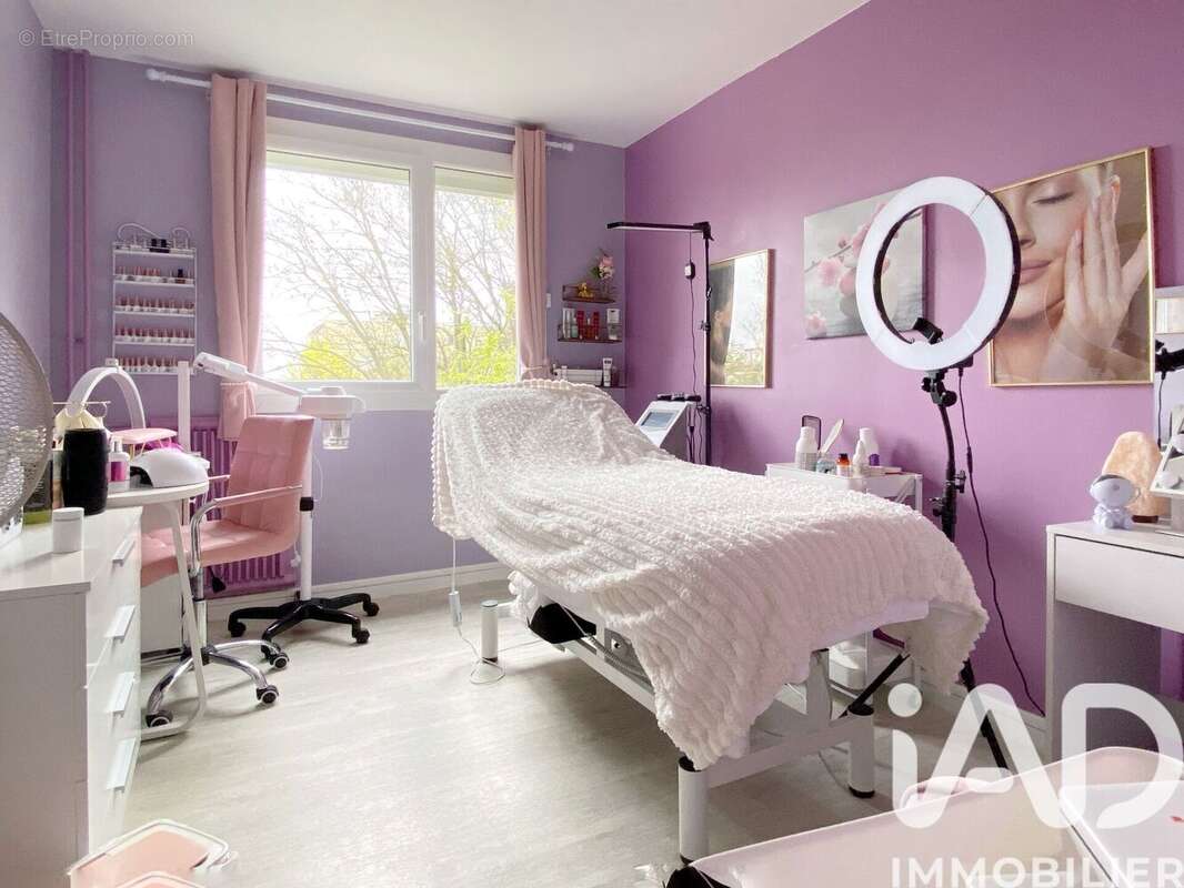 Photo 8 - Appartement à LIVRY-GARGAN