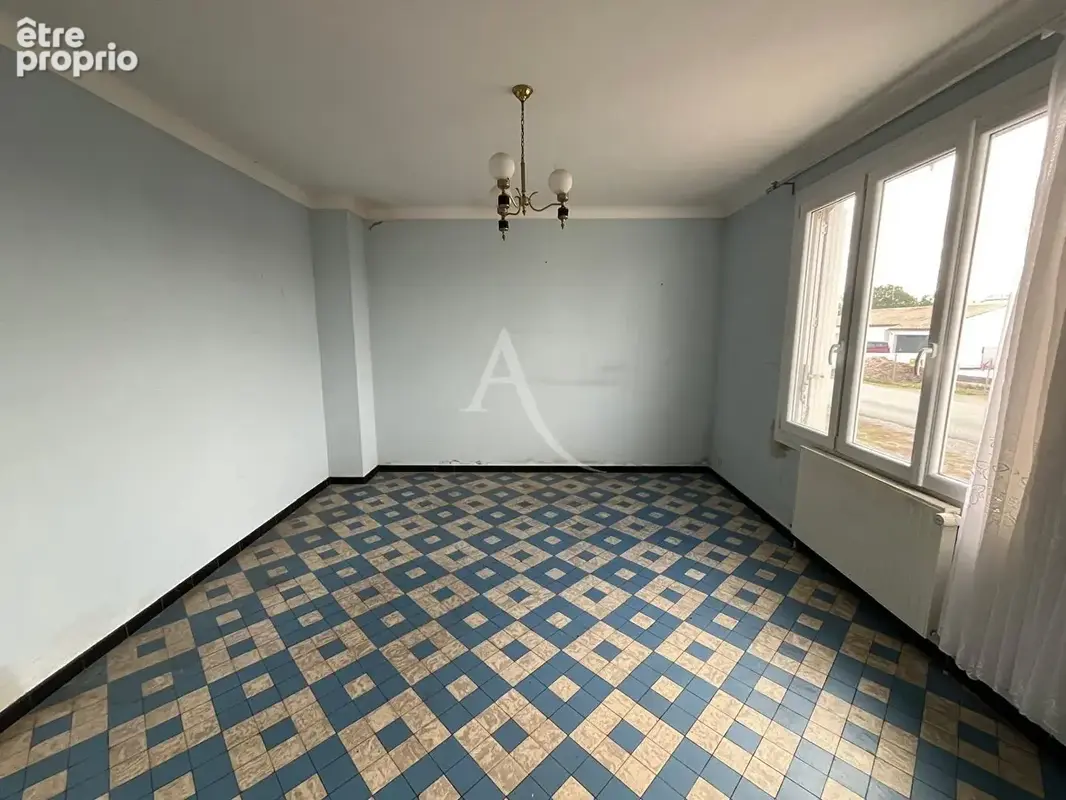 SOULLANS , maison 5 pièces à restaurer sur près de 450 m² - photo 3