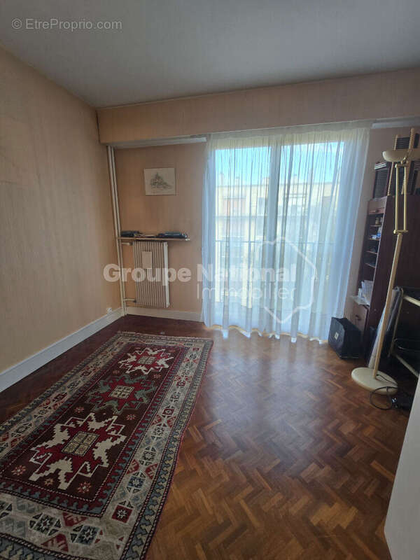Appartement à VERSAILLES
