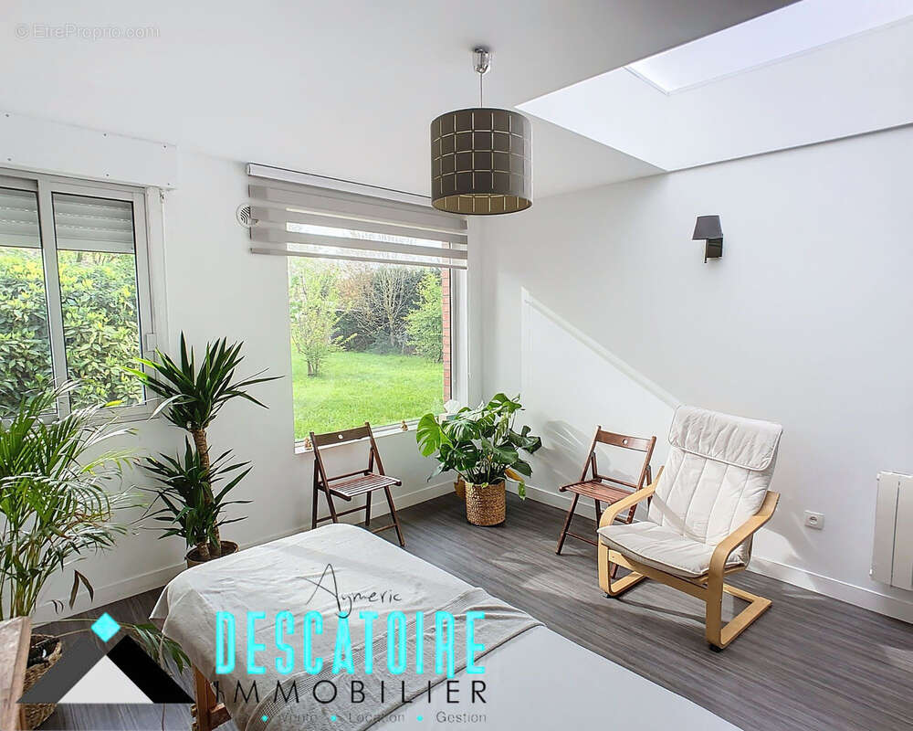 Maison à usage professionnel - photo 3
