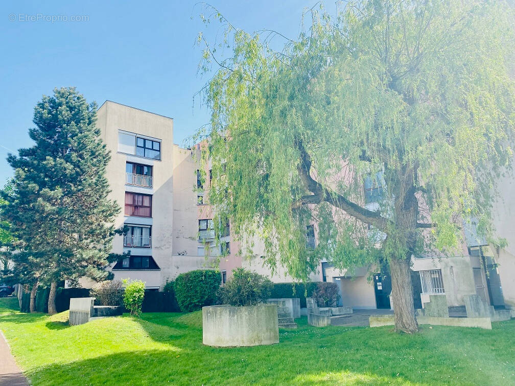 Appartement à TORCY