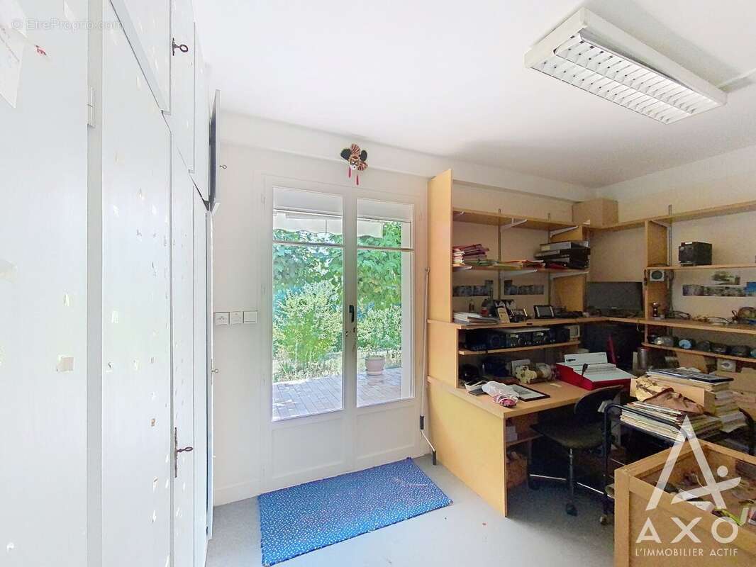 Gien Belle Demeure 6 chambres sur 3 niveaux - photo 22