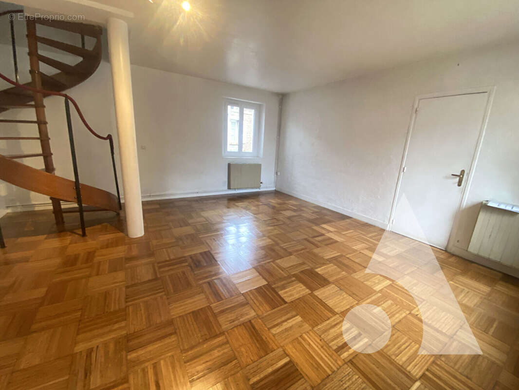 Appartement à CREPY-EN-VALOIS