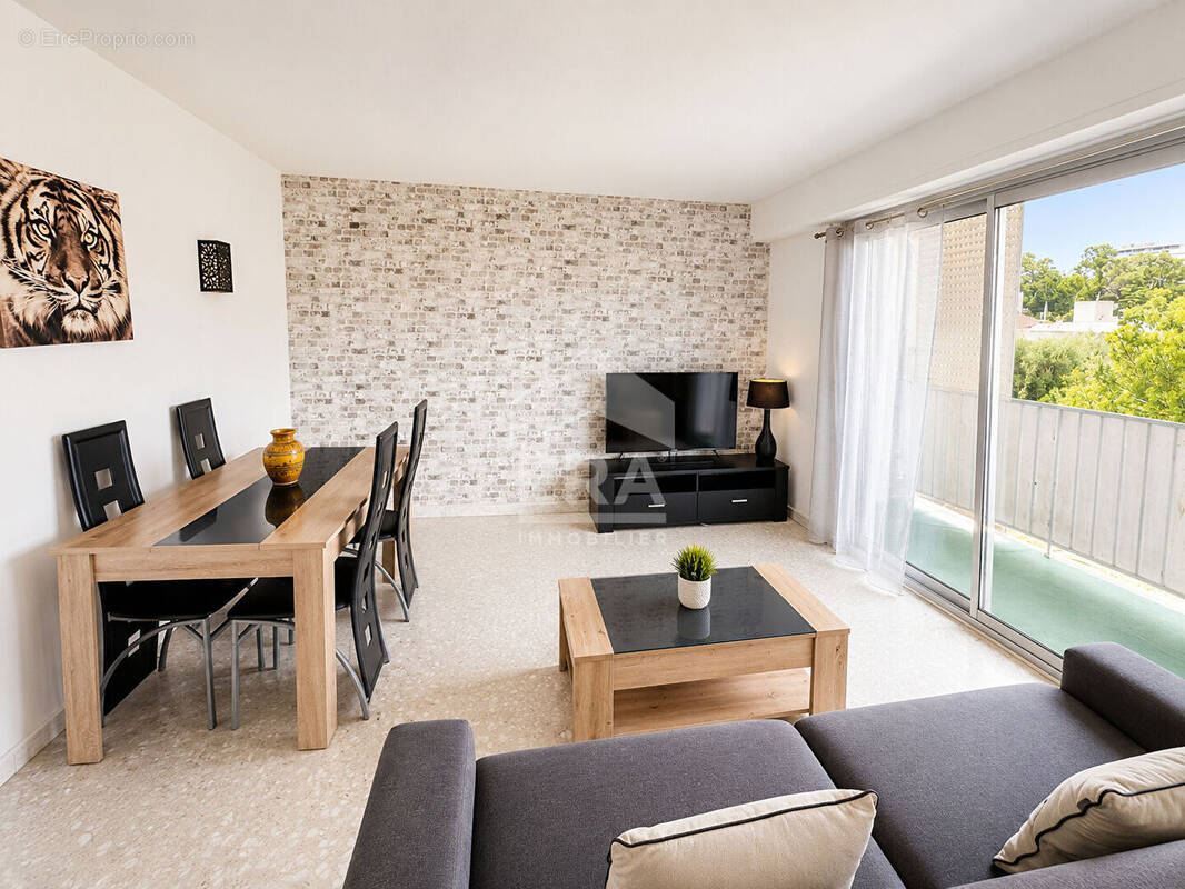 Appartement à LE CANNET