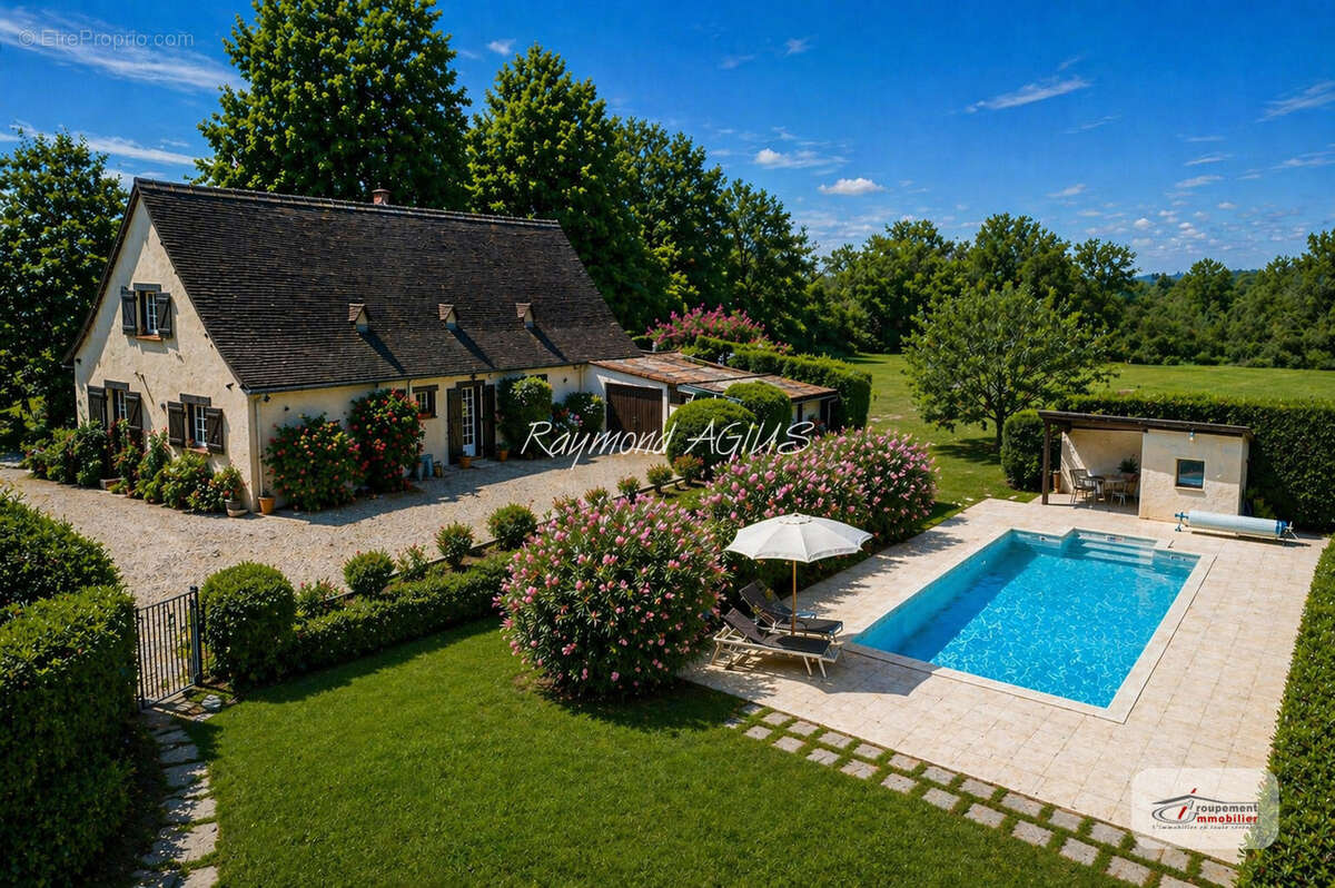 Maison à VELINES