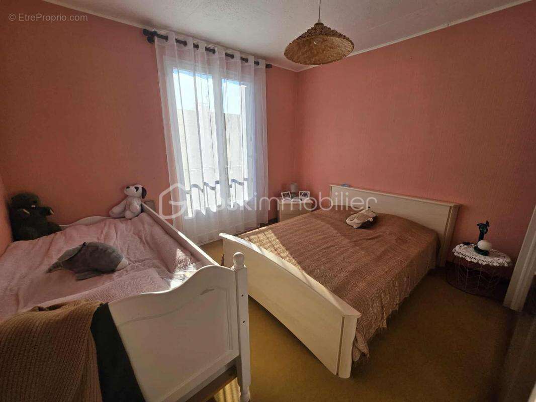 Maison à MONTELIMAR