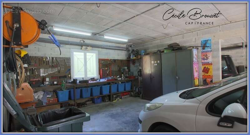 Belle villa de 2002 avec grand terrain et grand garage  SAINT LAURENT DE CERDANS (66) - photo 10