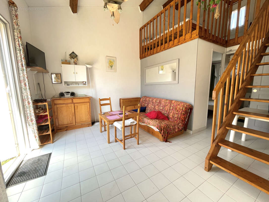 Appartement à VIAS