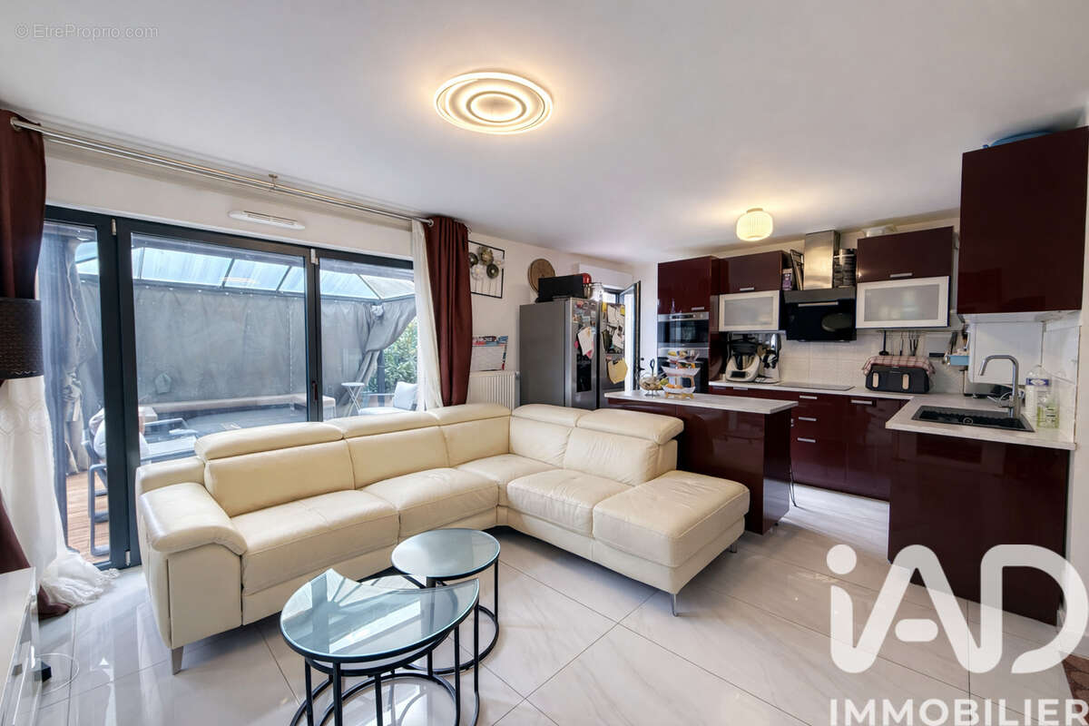 Photo 2 - Appartement à CHAMPIGNY-SUR-MARNE