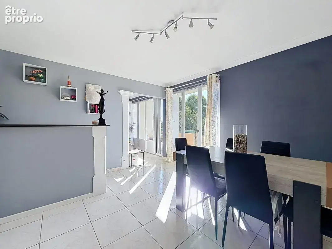 Appartement à TOURNON-SUR-RHONE