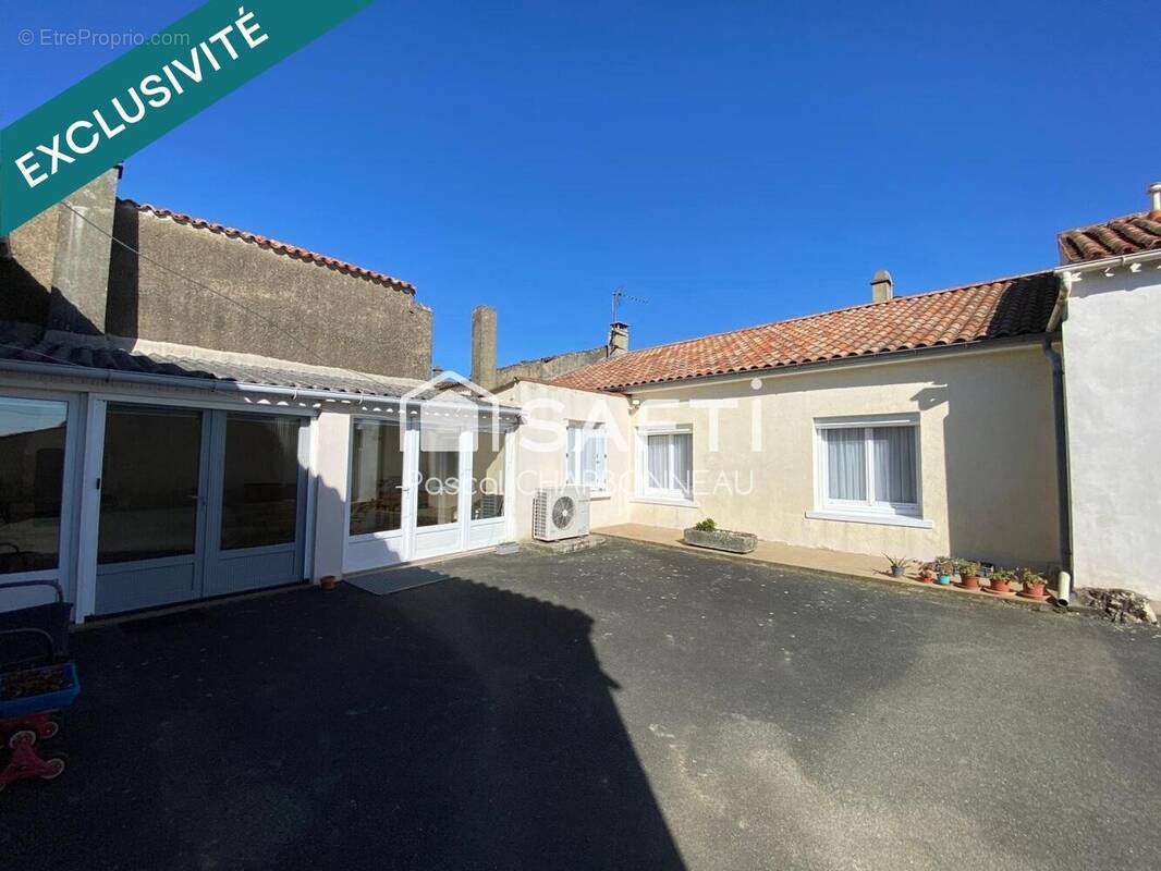 Photo 1 - Maison à LA CHATAIGNERAIE