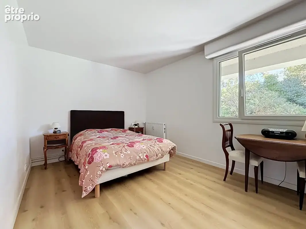 Appartement à vendre 4 pièces SAINT CYR SUR LOIRE (37) - photo 4