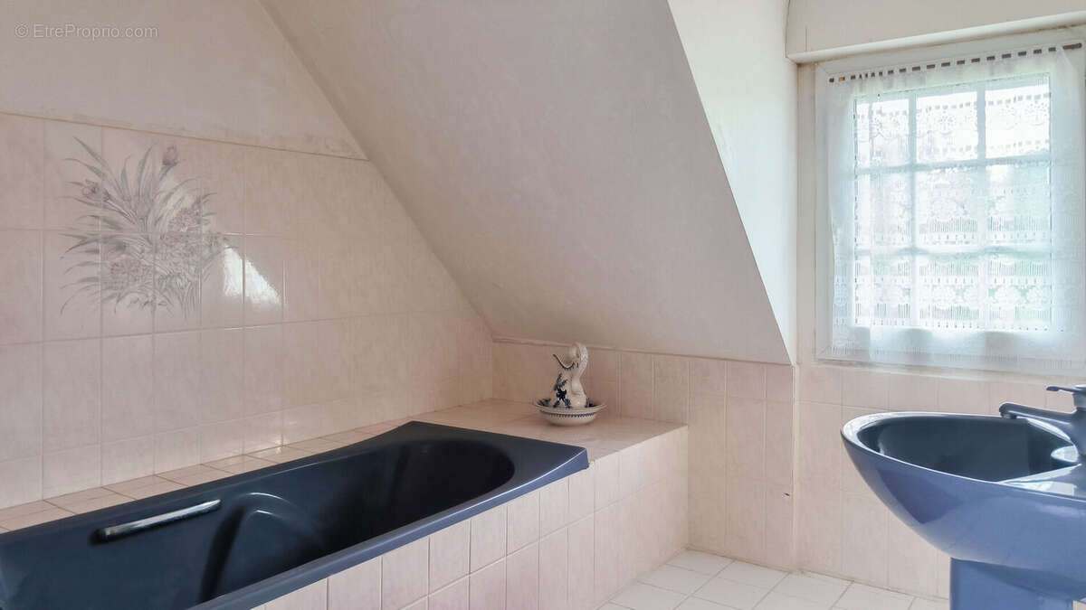 Melgven - Maison familiale de 5 chambres avec vie de plain pied - photo 14