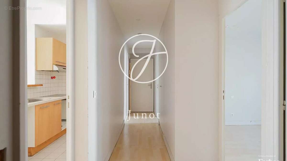 Appartement à PARIS-11E