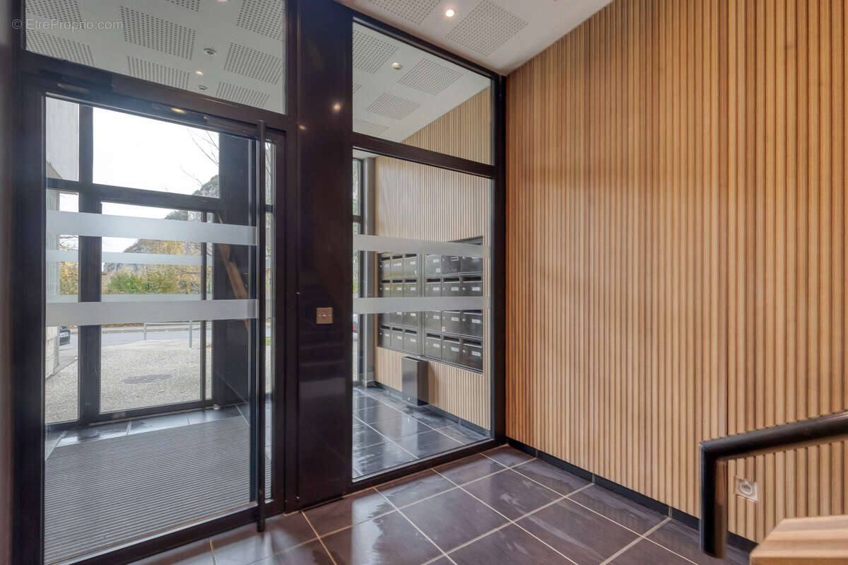 Appartement à SAINT-EGREVE