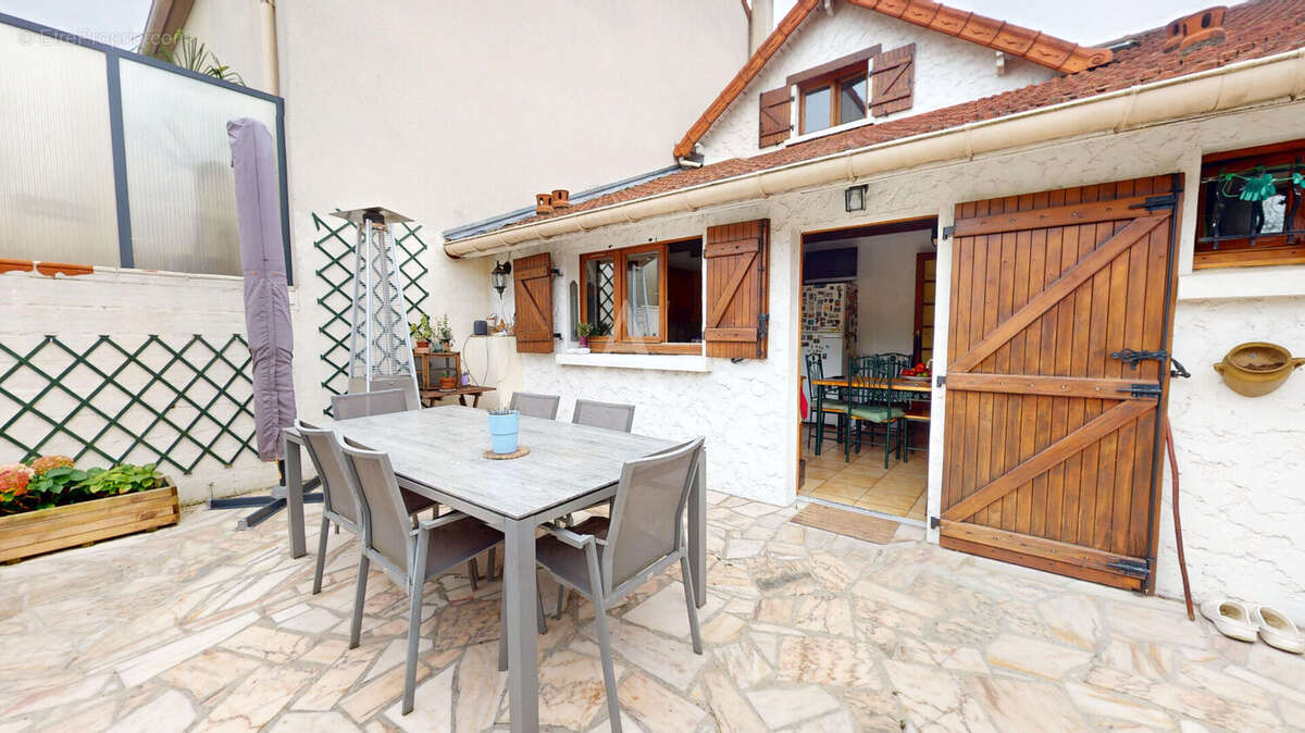 Maison à CLICHY-SOUS-BOIS