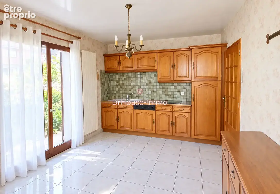 Maison 5 pièces 136 m² à vendre à Livry-Gargan (93190) - photo 4