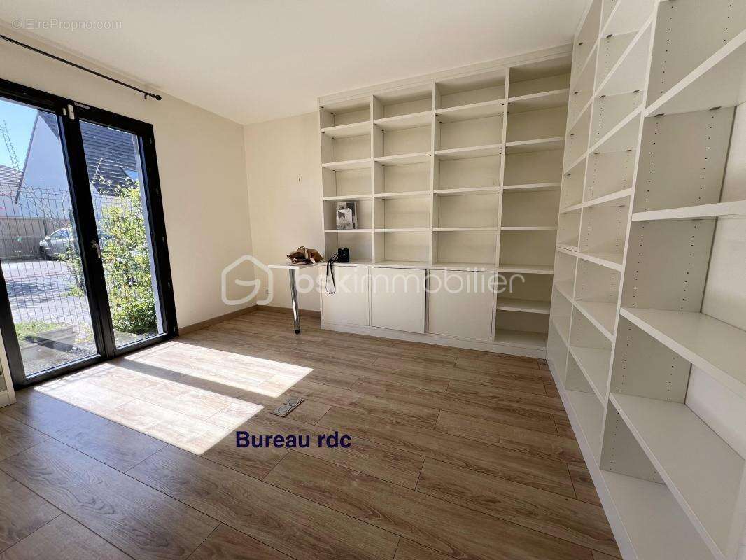 Bezannes Maison indépendante et récente de 153 m2 type 6 avec jardin - photo 9