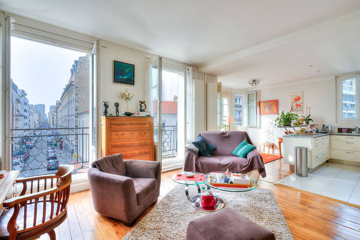 Appartement à PARIS-15E