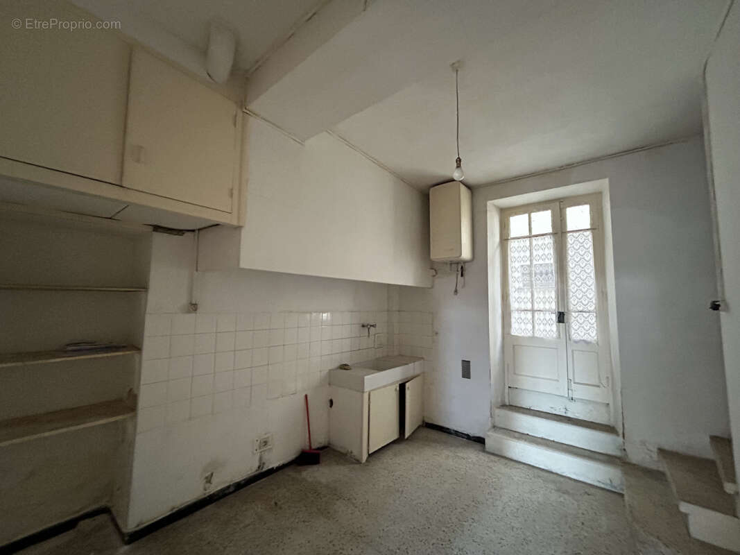 Sur la Promenade à Alzonne, maison de village de 65m2 à rénover. - photo 7
